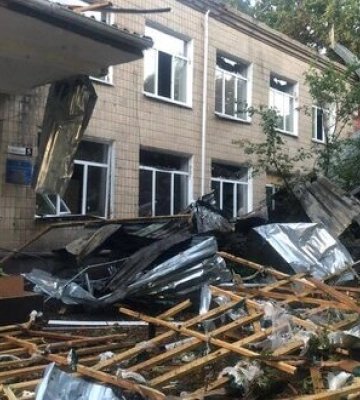 Доба на Харківщині: окупанти вбили людину, влучили у Будинок дитячої творчості, зруйнували будинки. ФОТОрепортаж