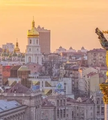 Ворог направив на Київ балістику та дрони: у міській адміністрації розповіли деталі атаки