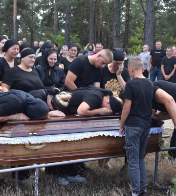 На Лебединщині провели в останню путь полеглого воїна Семена Буняка