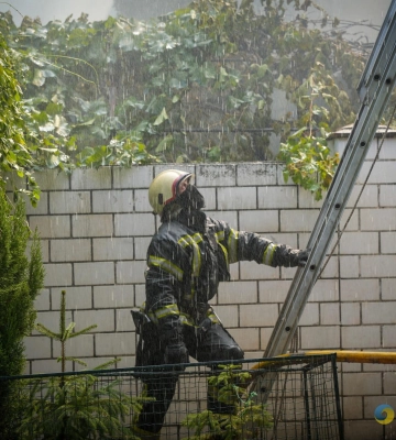 Під Одесою у Крижанівці горіли житлові будинки (фото, відео)