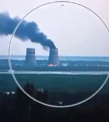 Зеленский показал пожар на ЗАЭС