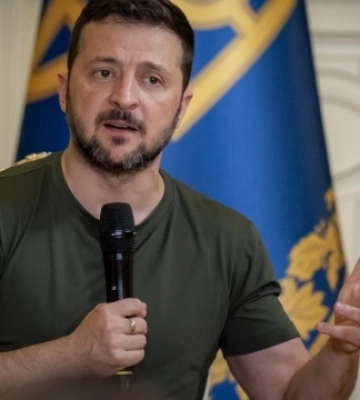 Зеленський про пожежу в Енергодарі: Росія використовує ЗАЕС для шантажу