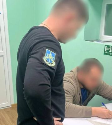 Черкащанина, який організував незаконний перетин кордону, судитимуть
