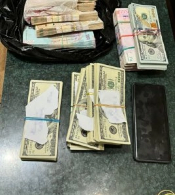 СБУ та НАБУ за сприяння Міністра енергетики України затримали його заступника на хабарі у пів мільйона доларів