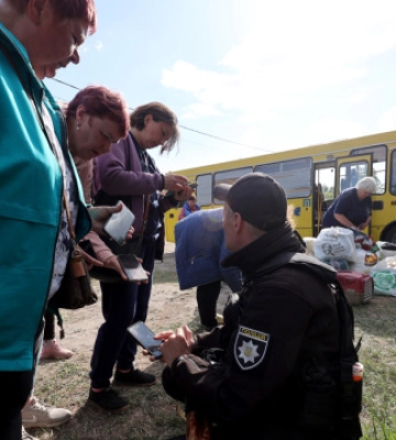 Рятувальники за тиждень допомогли евакуюватися понад 400 цивільним на Донеччині