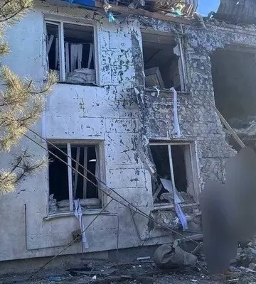 Одна людина загинула, 17, зокрема двоє дітей, — поранені: які наслідки обстрілів Херсонщини за добу