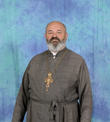«Страшно, коли відспівуєш хлопців, які тобі годяться в сини». Священник з Волині 30 літ служить Господу й людям