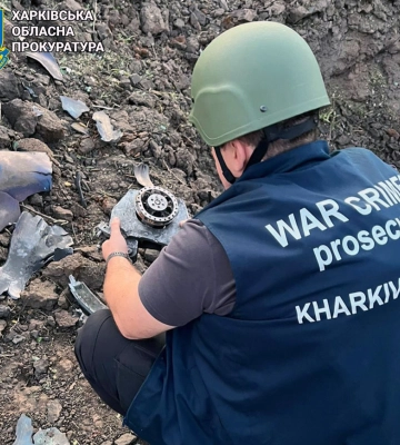 Троє дорослих та четверо дітей постраждали внаслідок обстрілів Харківщини за добу