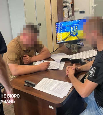 Начальник військової частини Черкащини закупив неякісні спальні мішки на понад 6 млн