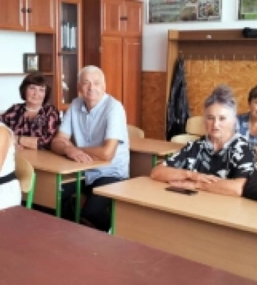 В школі Шацької громади на Волині через 50 років зустрілися випускники