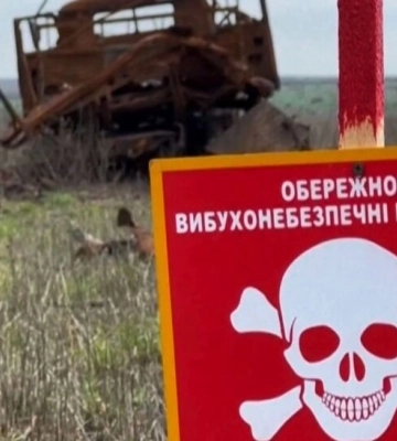 У Херсоні росіяни скинули із дрона вибухівку на цивільних. Загинув чоловік