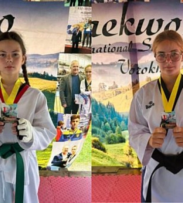 Криворожские спортсменки завоевали золото на соревнованиях по тхенвондо
