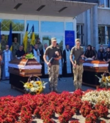 У Ковелі попрощалися із захисниками Петром Каноніком і Олександром Пащуком