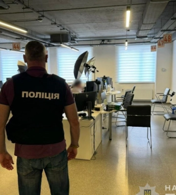 Посадовці Одеської міськради штучно блокували електронну чергу в ЦНАП — поліція