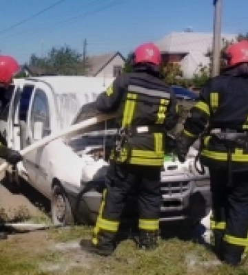 На Брестській у Ковелі горіла автівка