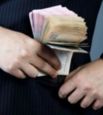 Знайшли порушень на майже 33 мільйони гривень: аудитори проаналізували бюджет Острозької тергромади