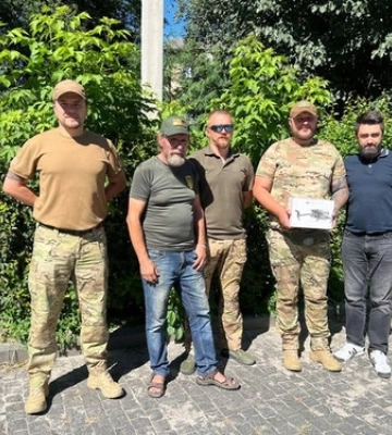 Луцька громада передала військовим РЕБи, квадрокоптери та дрони