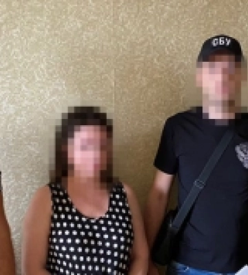 Правоохоронці затримали посадовицю Херсонського суду: під час окупації працювала на росіян