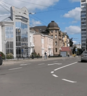 У центрі Луцька – нова розмітка й дорожні знаки (відео)