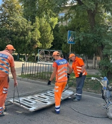 У Дніпрі терміново ремонтують «лежачі поліцейські» та оновлюють пішохідні переходи