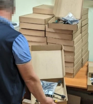 СБУ викрила підприємця з Київщини, який поставив для ЗСУ тисячу бракованих FPV-дронів