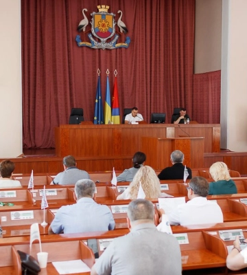 Освіта та житло для учасників бойових дій: Депутати Кропивницької міськради підтримали зміни до бюджету