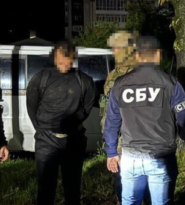 Затримано трьох молодиків, які підпалювали військові автомобілі у Харкові та на Прикарпатті. ФОТО