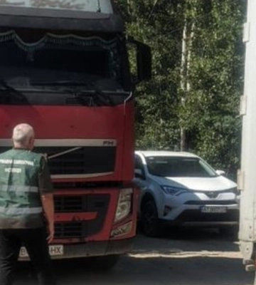 На територію Івано-Франківщини незаконно завезли сміття з інших областей. Що відомо