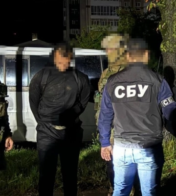 В Харькове дезертир за одну ночь мог сжечь шесть военных авто, – СБУ
