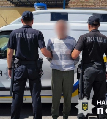 Через ревнощі житель Київщини наніс колишній дружині удари ножем та лопатою