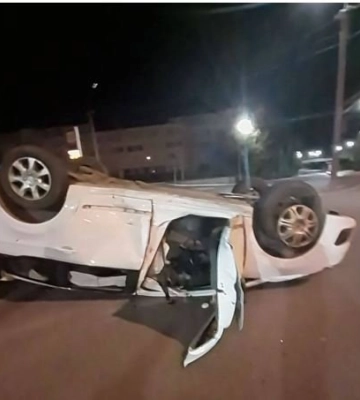 Водійка Peugeot не пропустила Nissan: подробиці нічної ДТП у Луцьку