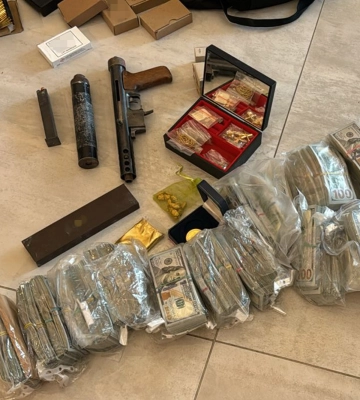 Керівників двох ТЦК Київської області викрили на хабарах. У них знайшли понад $1 млн