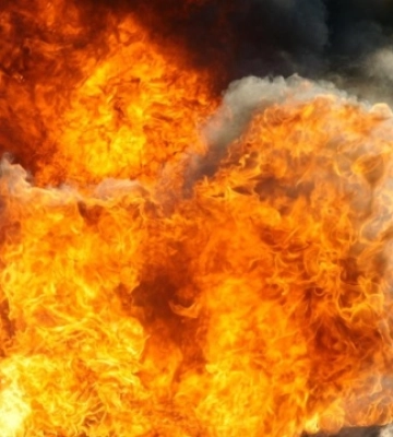 У Запоріжжі почали підпалювали авто військових
