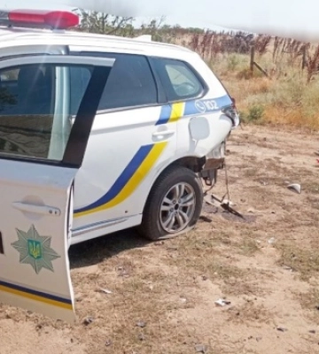 Армія РФ атакувала з дрона автомобіль поліції на Миколаївщині: троє патрульних отримали травми