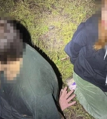 СБУ та Нацполіція затримали ще 6 поплічників рф, які палили пікапи ЗСУ та релейні шафи на півдні України