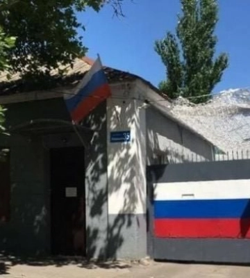 В Мелитополе мужчин строем ведут из военкомата к стоматологам – очереди к врачам гражданские занимают с 5 утра 
