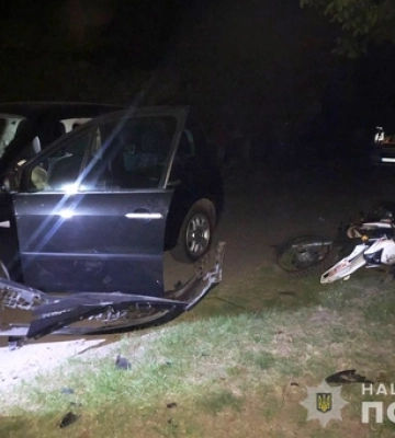 На Волині мотоцикліст влетів в авто – водія і двох пасажирів госпіталізували 