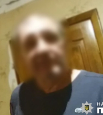 В Киеве судили 53-летнего мужчину за нападение на жену из-за ревности