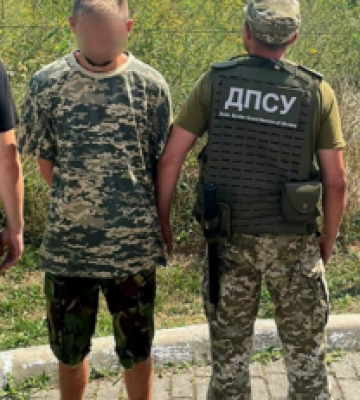 Пішов у ліс по гриби. На Закарпатті затримали жителя Словаччини за підозрою у переправленні чоловіків через кордон