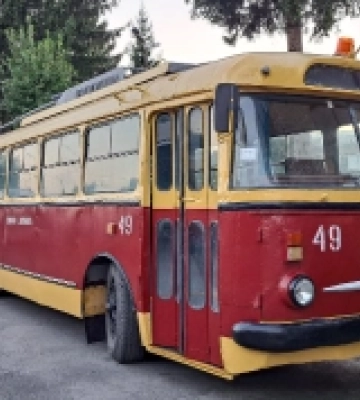 У Луцьку відремонтували раритетний ... тролейбус