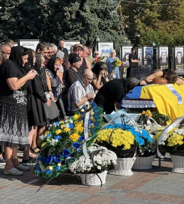 &quot;Хто ж, як не я?&quot;: у Рівному попрощались із загиблим 45-річним солдатом