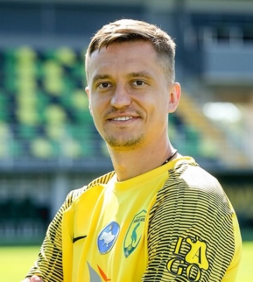 За футбольний клуб «Лівий берег» гратиме захисник Владислав Шаповал