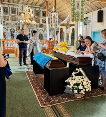 Серце зупинилося від важких поранень: на Волині попрощалися із захисником Дмитрієм Хрищуком
