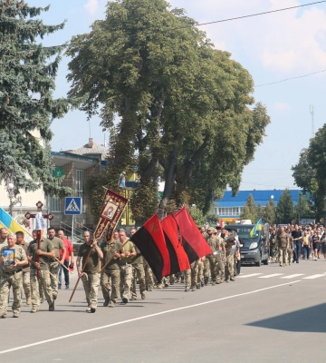 Понад рік вважався безвісти зниклим: на Волині попрощались із Героєм Олександром Арцабком
