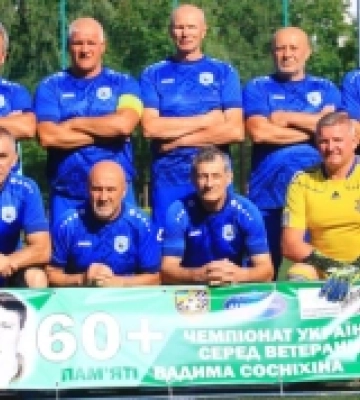 Мукачівська футбольна команда ветеранів взяла участь у чемпіонаті України