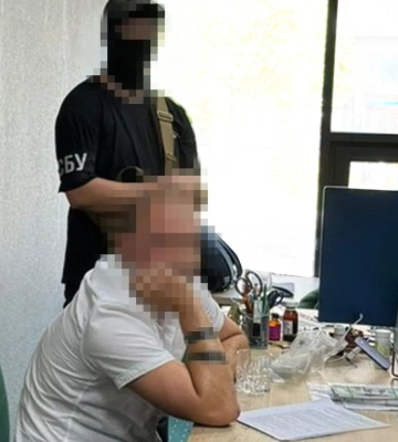 У Києві викрили адвоката, який продавав фіктивні документи ухилянтам