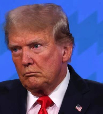Трамп збагатився на NFT: скільки мільйонів прибутку отримав політик