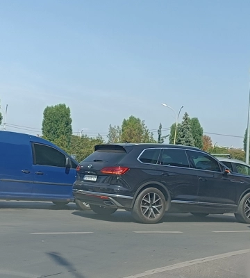 В Ужгороді - ДТП на площі Б. Хмельницького