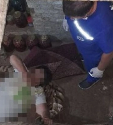 В частном доме под Мелитополем женщина провалилась в подвал и едва не погибла 