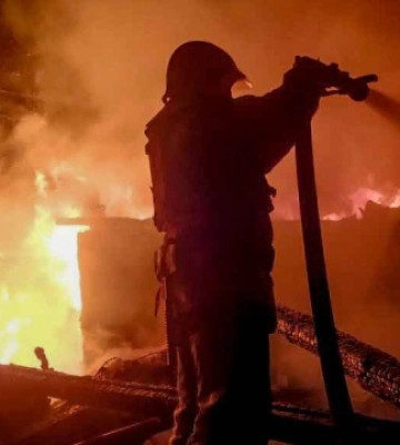 На Сумщині рятувальники двічі гасили пожежі внаслідок російських ударів